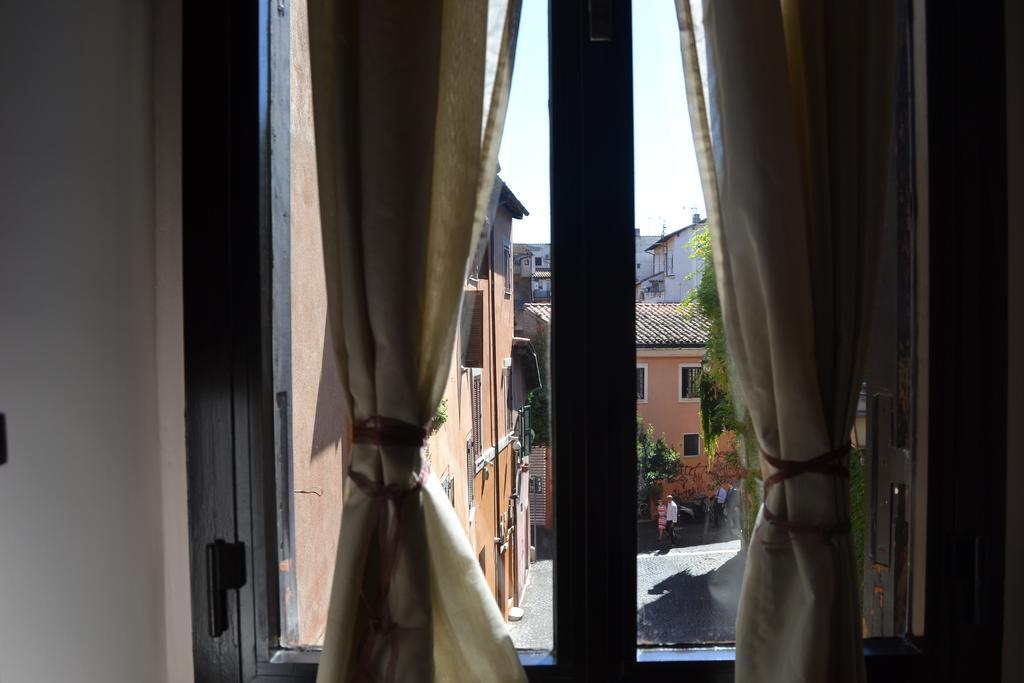 Palazzo Velli Apartment *